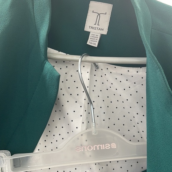 Beautiful ensemble - Picture 6 of 7